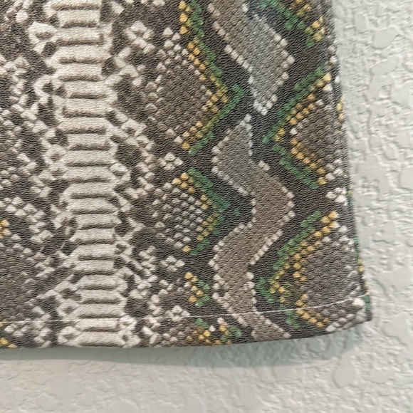 Snake print mini skirt size S - Picture 4 of 8